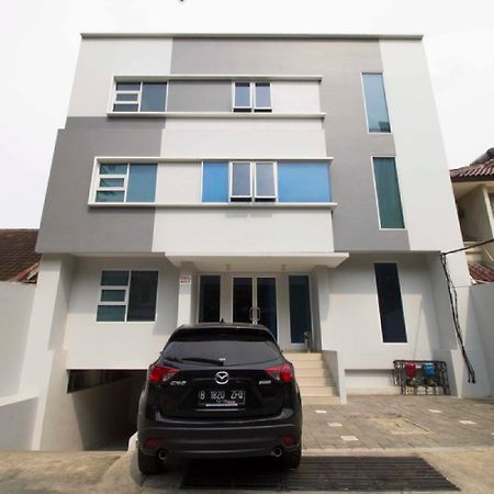 Reddoorz Plus @ Setiabudi Tengah Jacarta Exterior foto