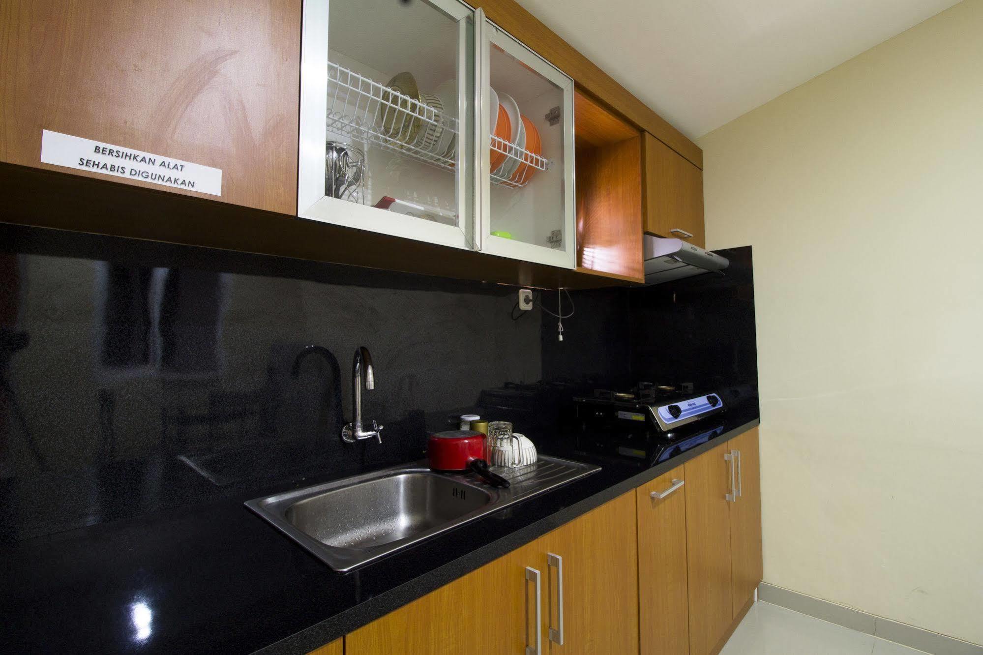 Reddoorz Plus @ Setiabudi Tengah Jacarta Exterior foto